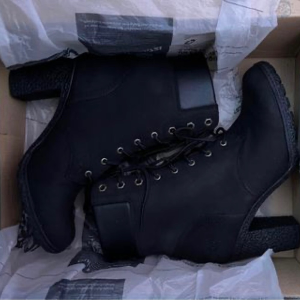 (In Brand New Condition Timberland Ankle Boots)